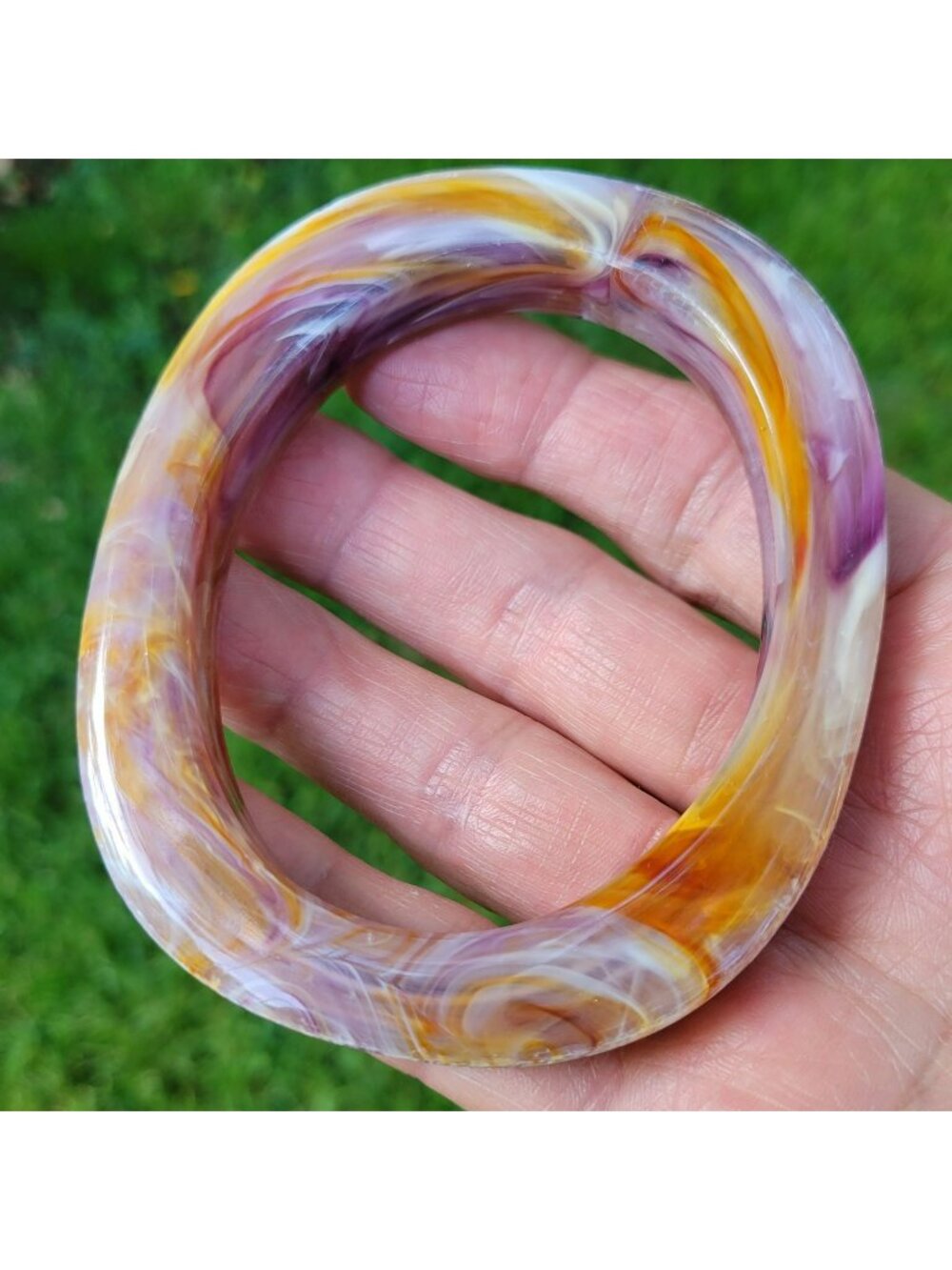 Vintage Marbled Lucite Ovoid Bangle Bracelet Purple Butterscotch Swirl Design